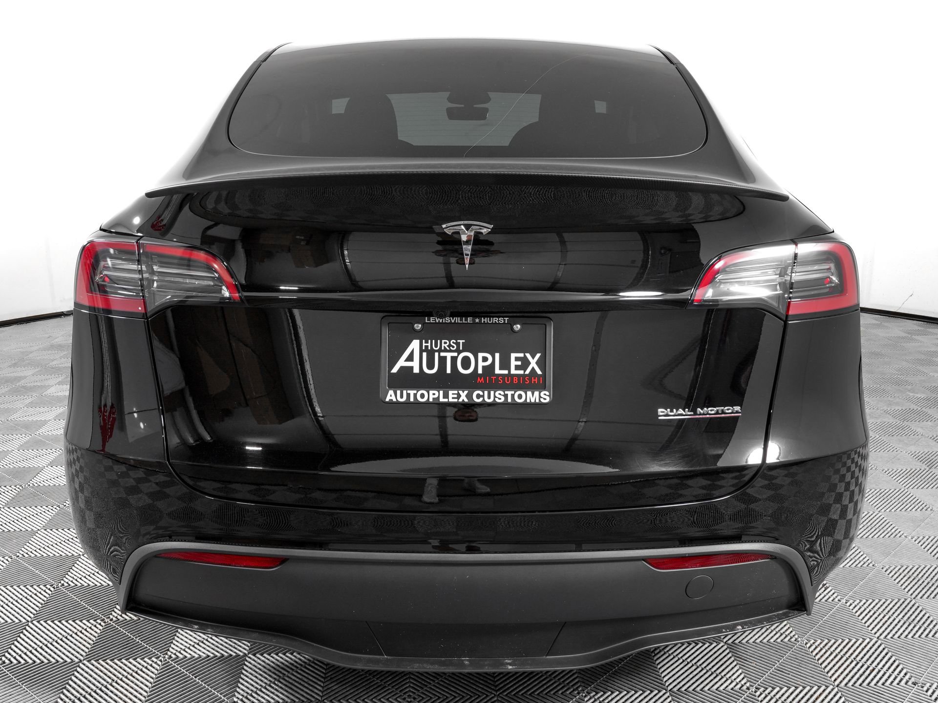 Used 2024 Tesla Model Y Performance AWD/4WD image 5