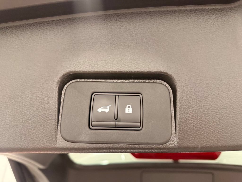 Used 2023 Nissan Rogue SL w/ SL Premium Package FWD image 10
