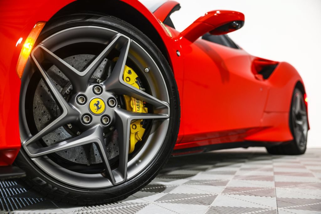 Used 2023 Ferrari F8 Tributo RWD image 15