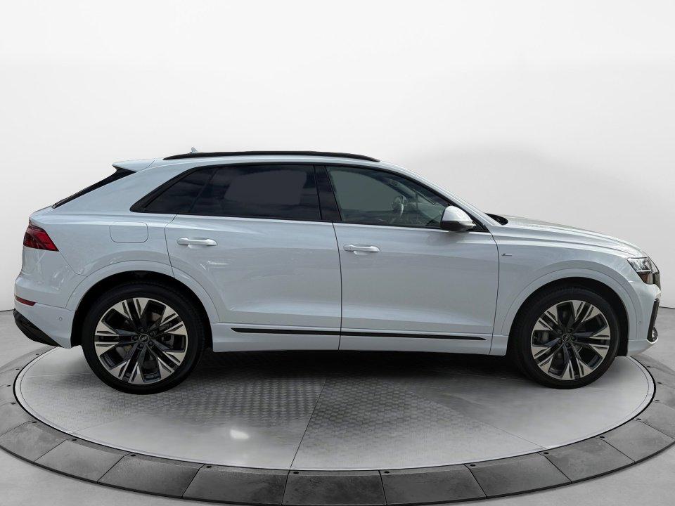 New 2026 Audi Q8 Premium Plus image 8