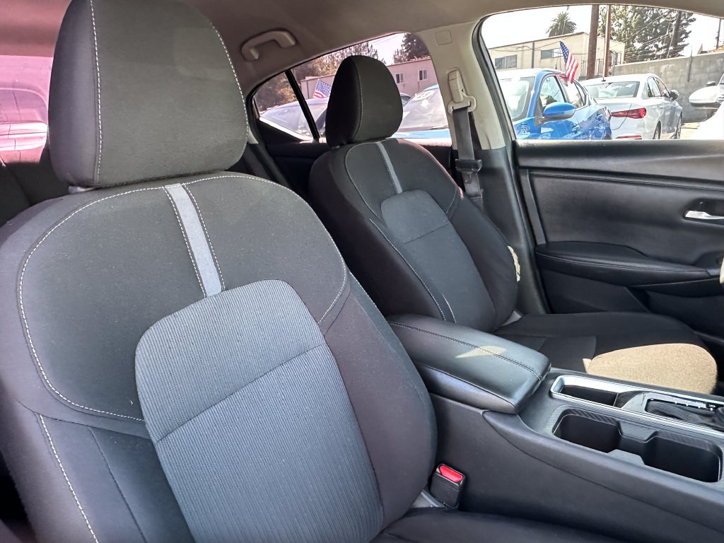 Used 2023 Nissan Sentra SV w/ All-Weather Package FWD image 11
