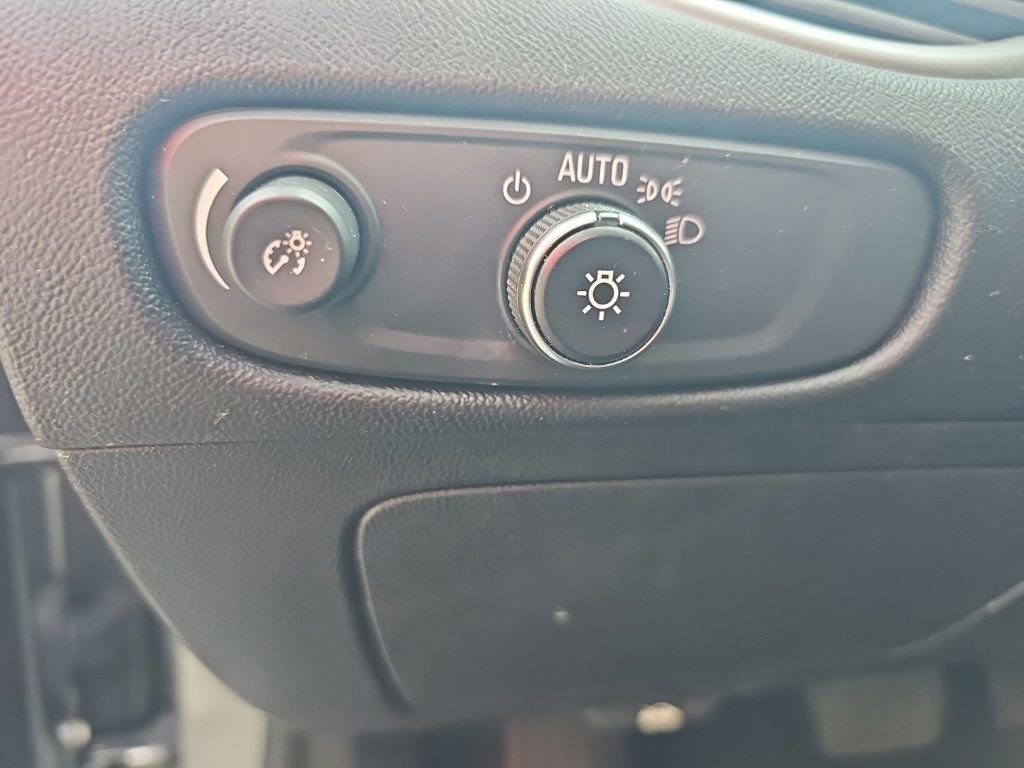 Used 2024 Chevrolet Malibu LT FWD image 16