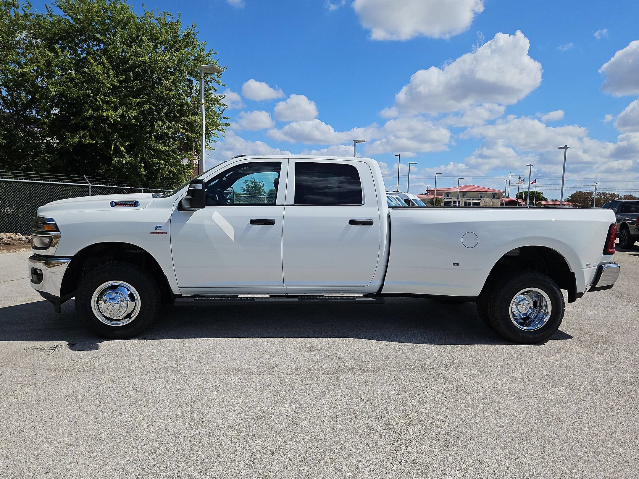New 2026 RAM 3500 Tradesman AWD/4WD image 6