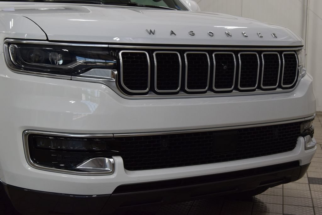 Used 2022 Jeep Wagoneer Series I w/ Convenience Group I AWD/4WD image 13
