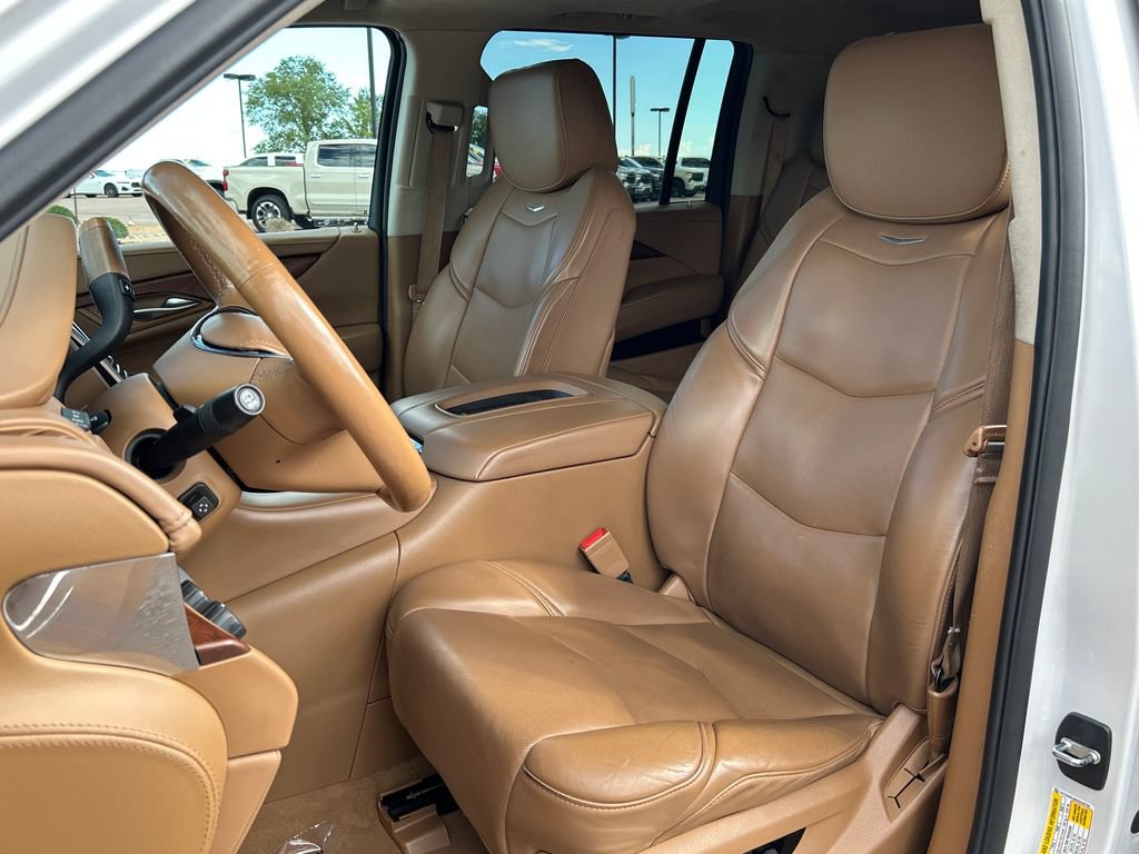 Used 2016 Cadillac Escalade ESV Platinum AWD/4WD image 15