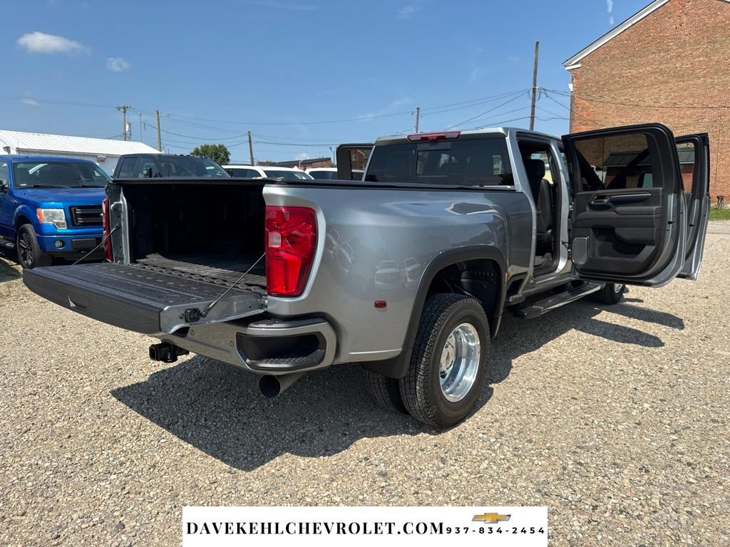 Used 2025 Chevrolet Silverado 3500 High Country w/ High Country Premium Package AWD/4WD image 42