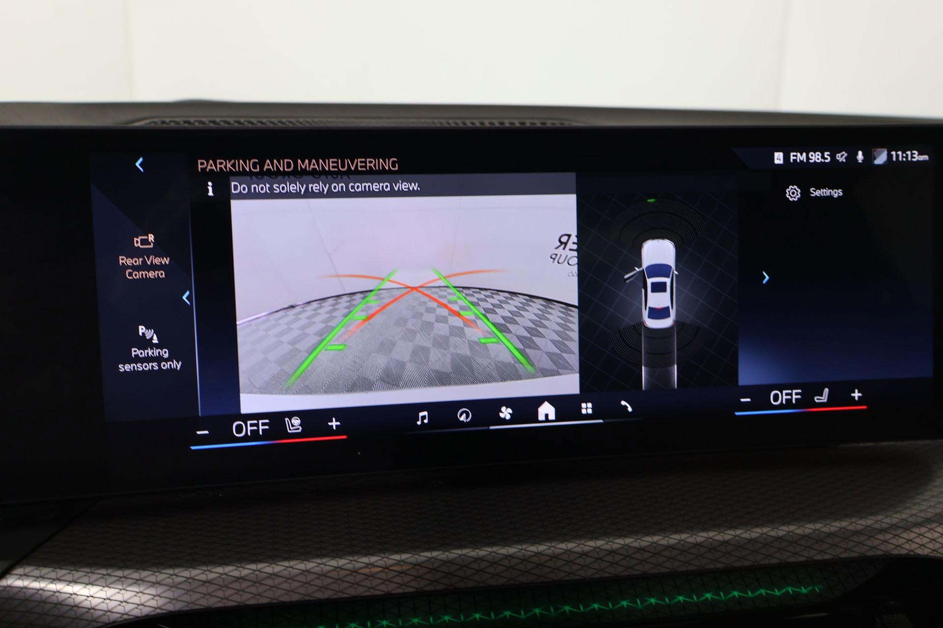 Used 2025 BMW 330i xDrive Sedan image 6