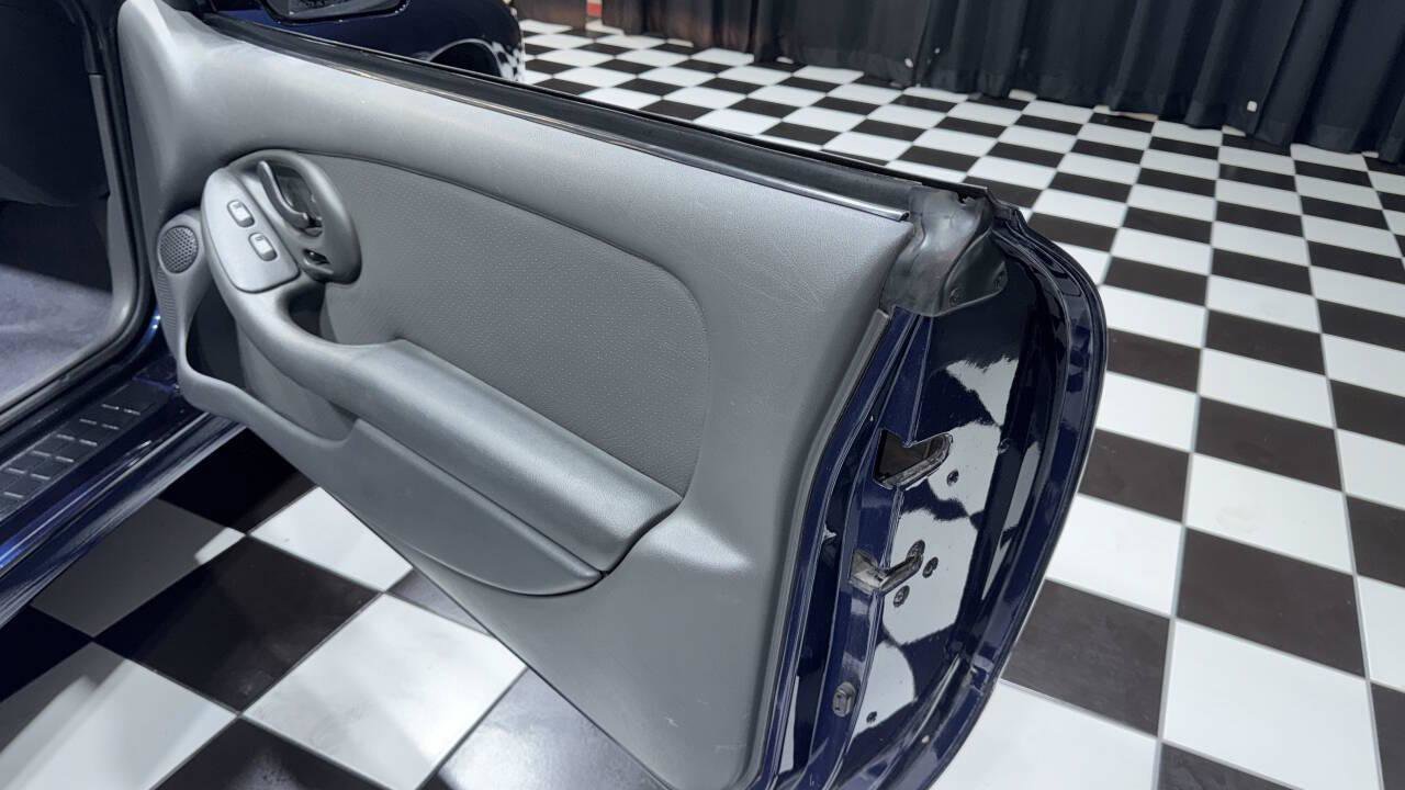 Used 1999 Pontiac Firebird Formula w/ Security Pkg image 39