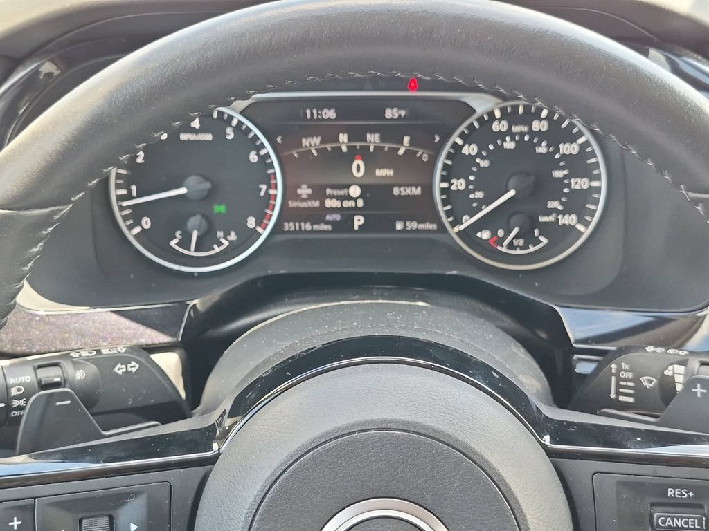 Used 2023 Nissan Pathfinder SL AWD/4WD image 27