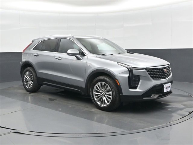Used 2024 Cadillac XT4 Premium Luxury image 1