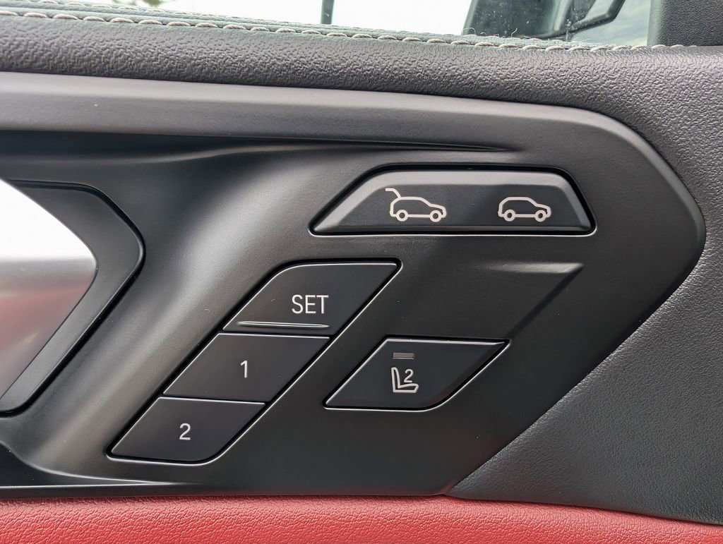 Used 2026 BMW X6 xDrive40i w/ Premium Package image 17