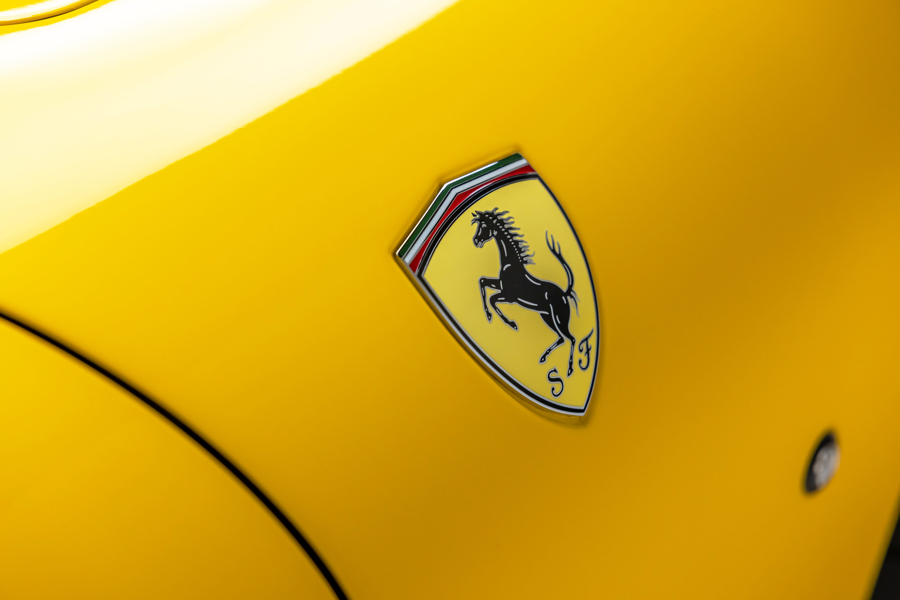 Certified 2025 Ferrari Roma Spider image 31