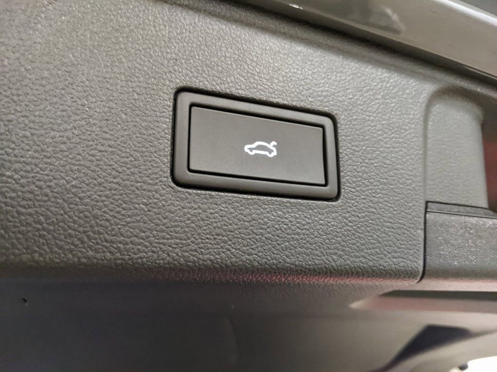 New 2026 Volkswagen Atlas SE image 29