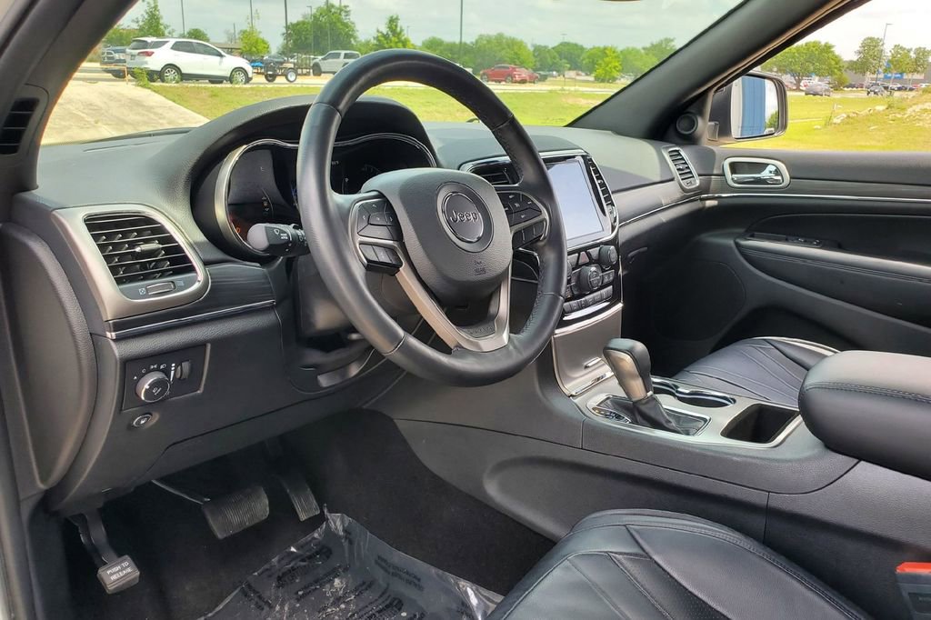 Used 2022 Jeep Grand Cherokee Limited w/ Tech Group RWD image 3