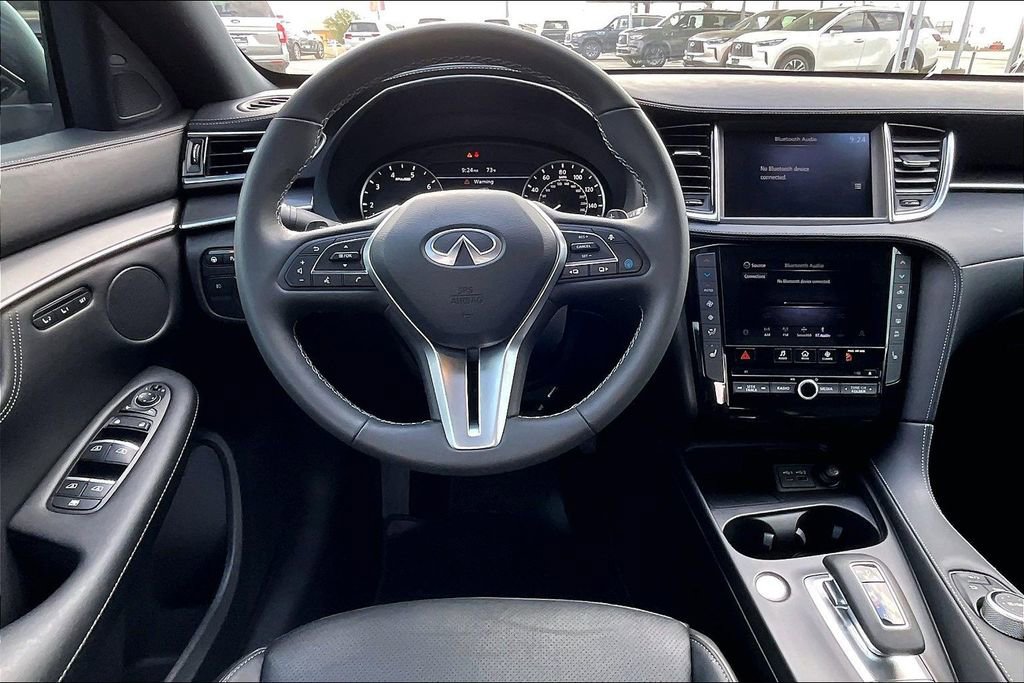 Certified 2025 INFINITI QX55 Luxe w/ Cargo Package image 9