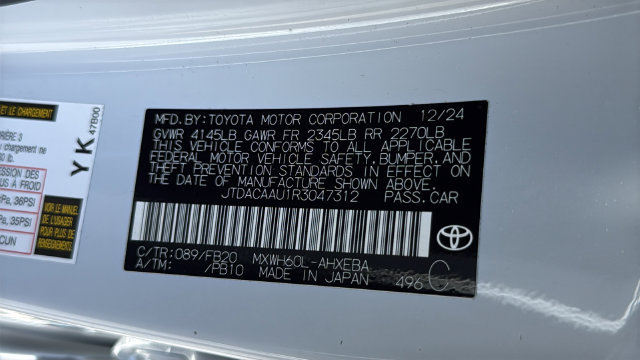 Used 2024 Toyota Prius LE FWD image 25