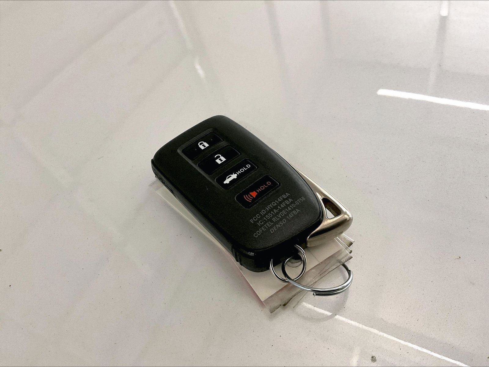 Used 2018 Lexus IS 300 AWD image 9