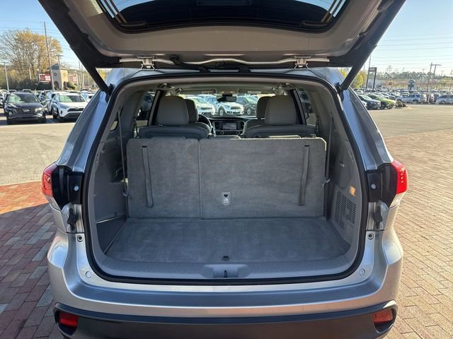 Used 2019 Toyota Highlander XLE image 28