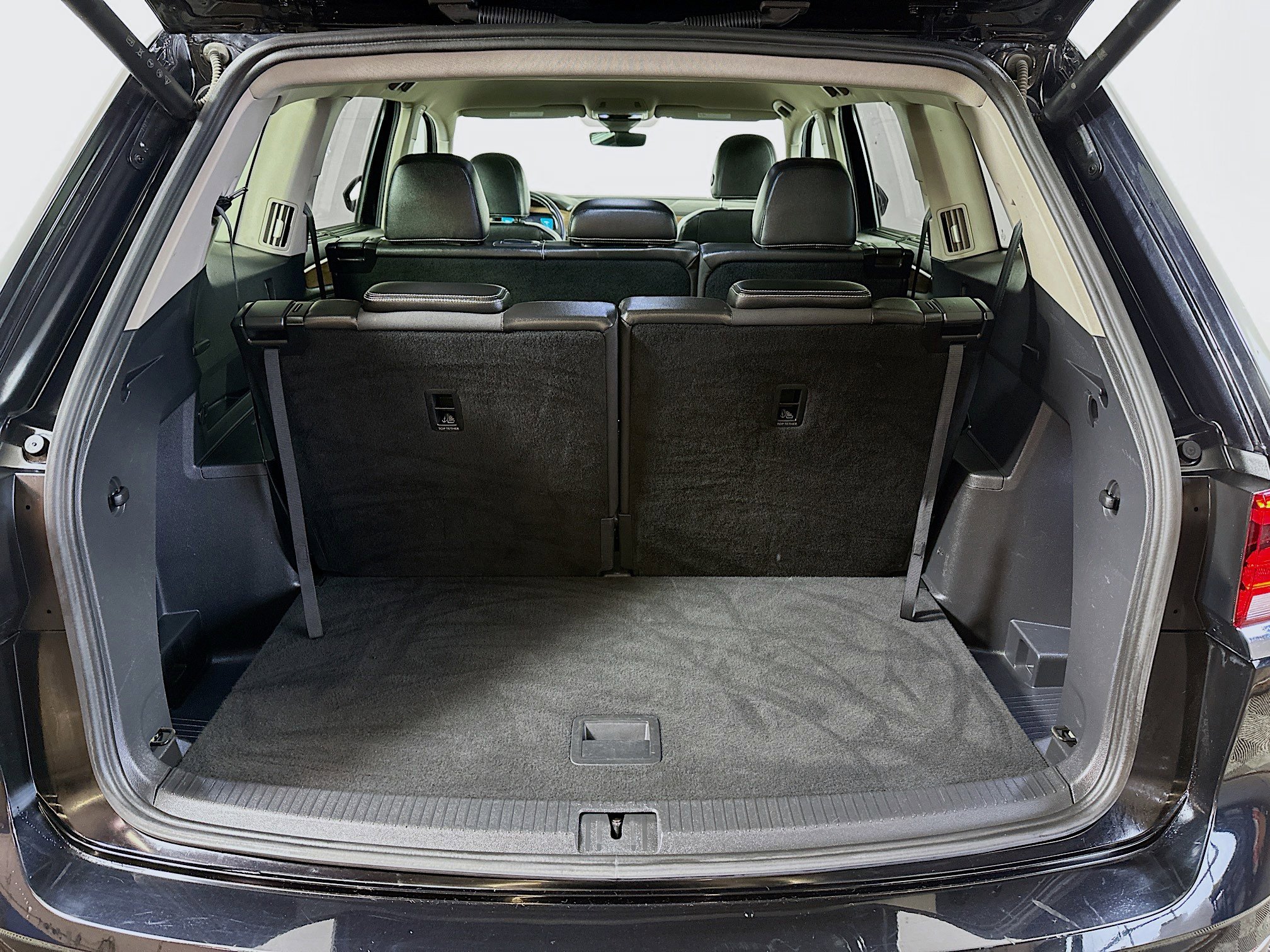 Used 2024 Volkswagen Atlas SE image 24