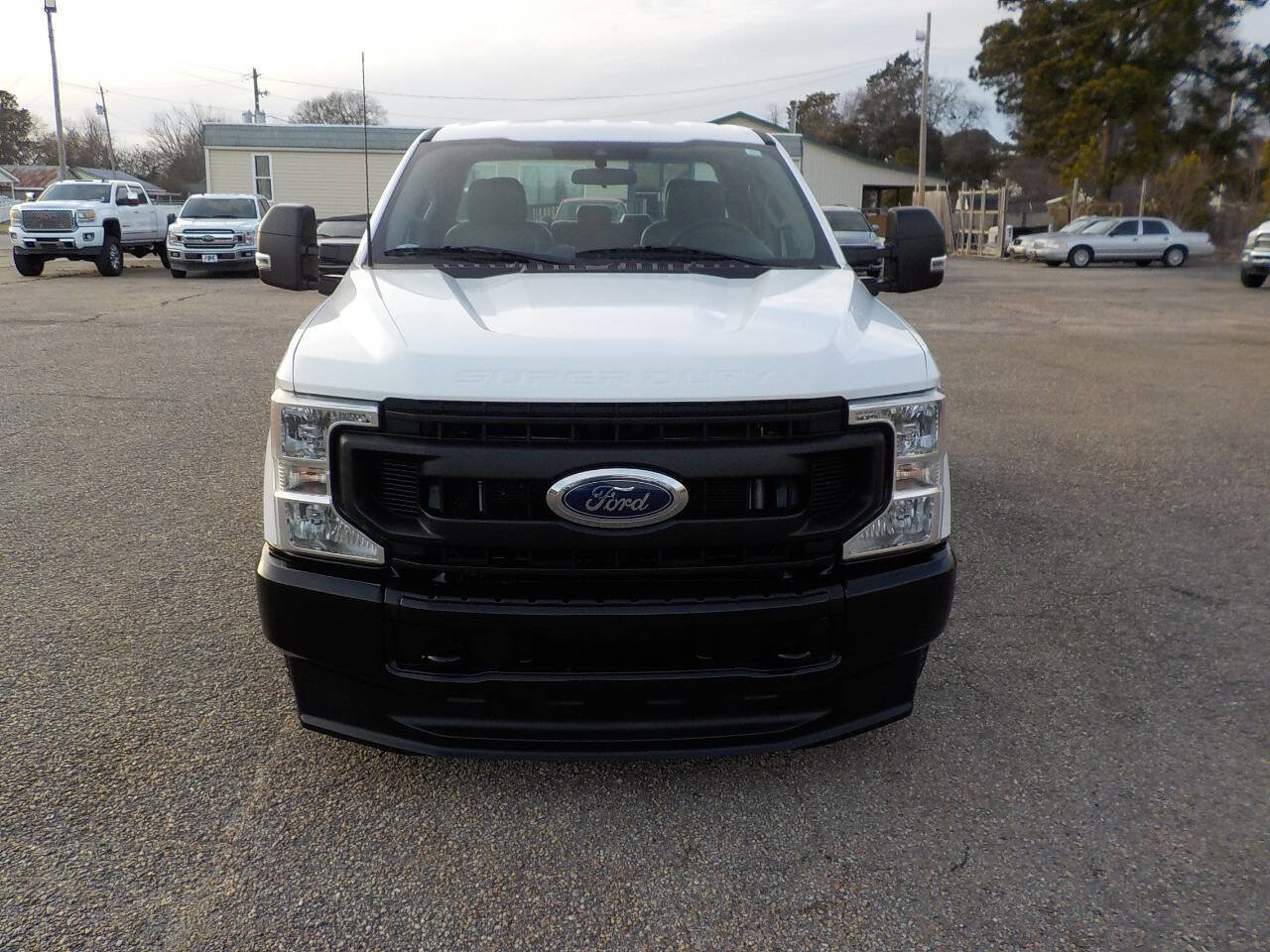 Used 2022 Ford F250 XL w/ Power Equipment Group image 9