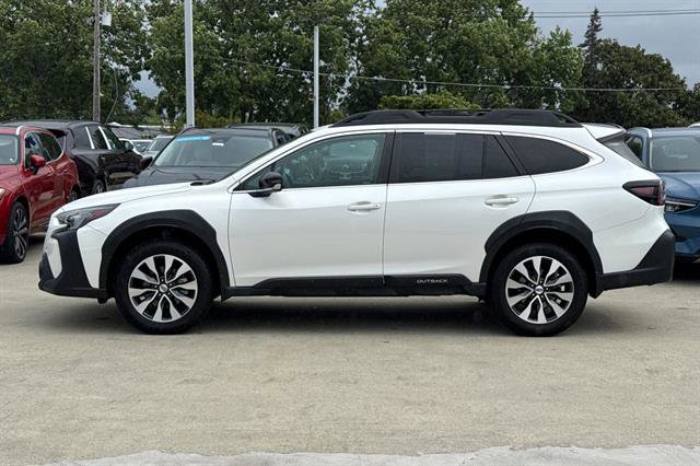 Used 2023 Subaru Outback Limited image 6