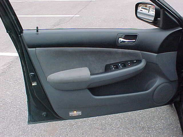 Used 2005 Honda Accord LX image 18