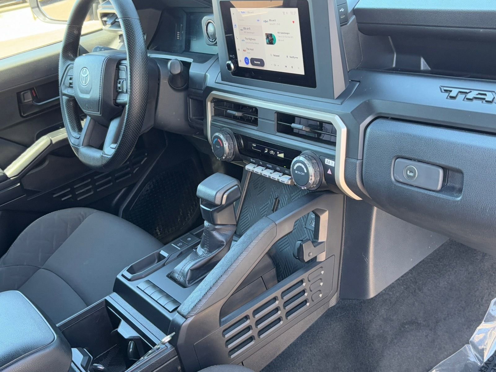 Used 2025 Toyota Tacoma SR image 9