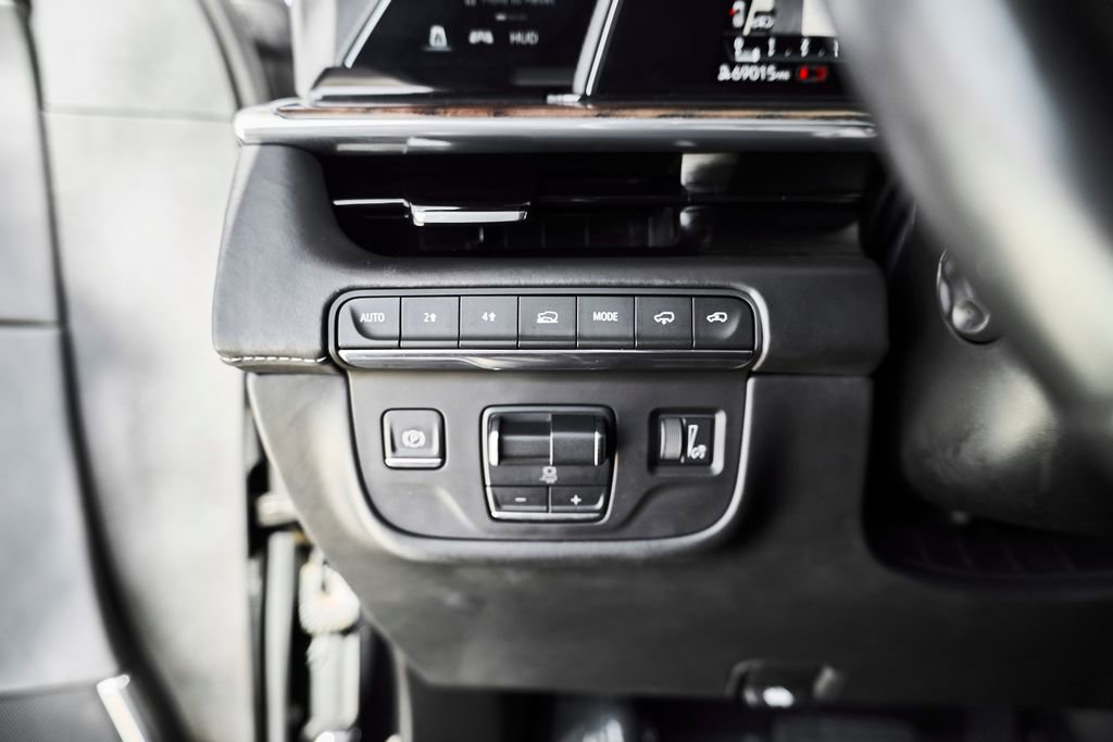 Used 2021 Cadillac Escalade ESV Sport Platinum w/ LPO, ONYX Package AWD/4WD image 27