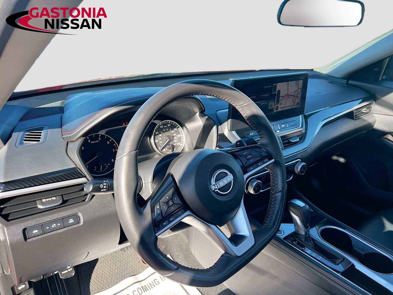 Used 2024 Nissan Altima 2.5 SR w/ SR Premium Package image 11