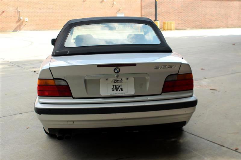 Used 1999 BMW 323i Convertible image 5