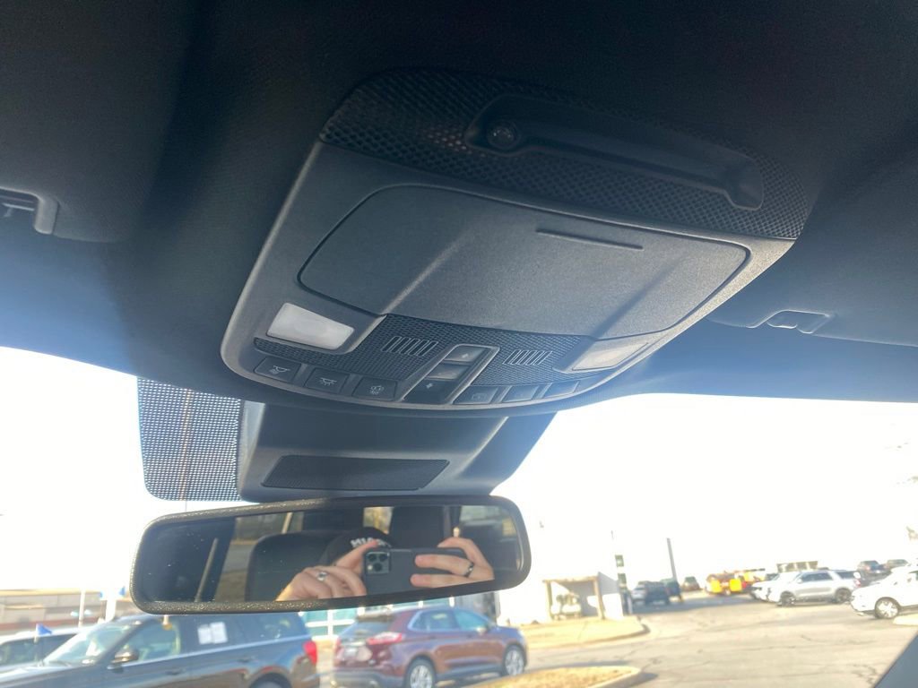 Used 2021 Ford Expedition Limited image 25