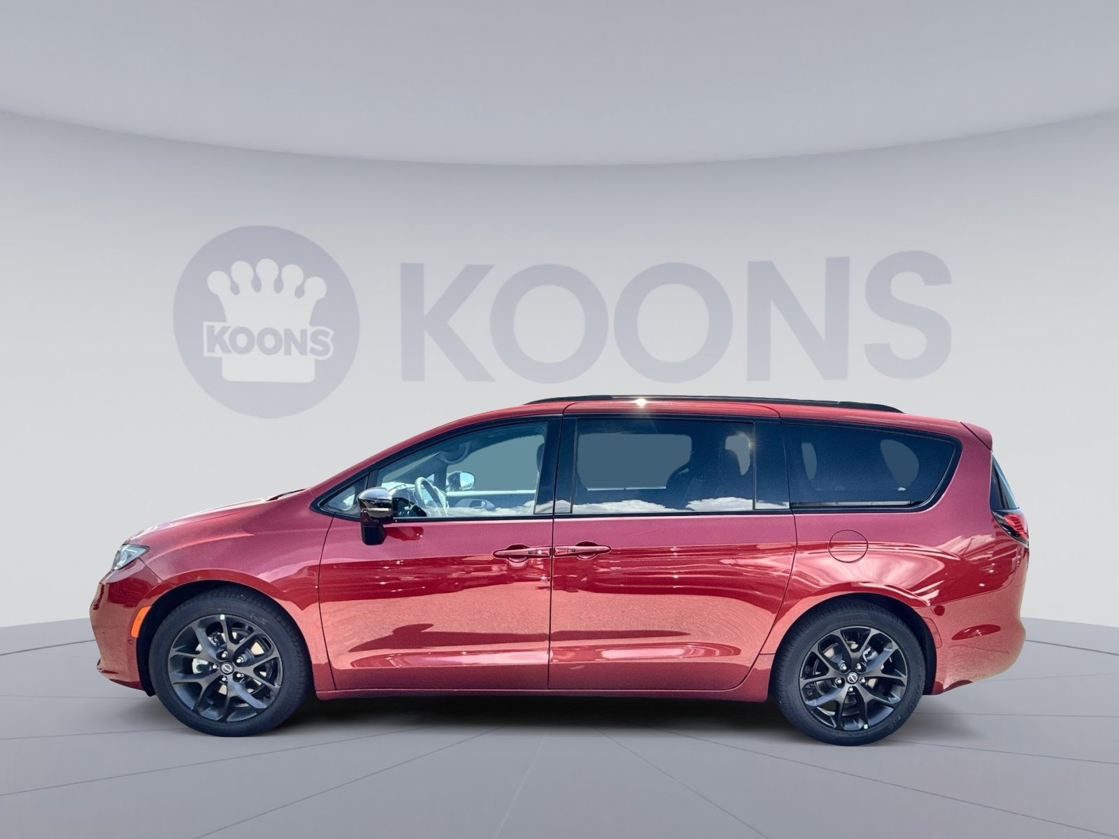 New 2026 Chrysler Pacifica Limited w/ S Appearance Package image 2