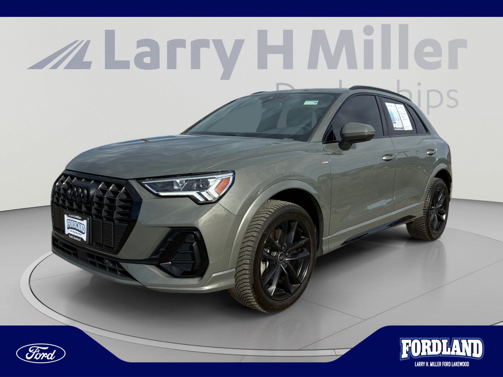 Used 2024 Audi Q3 2.0T Premium Plus AWD/4WD image 1