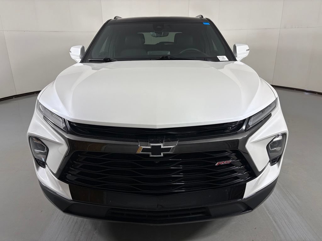 Certified 2023 Chevrolet Blazer RS w/ Driver Confidence II Package FWD image 4