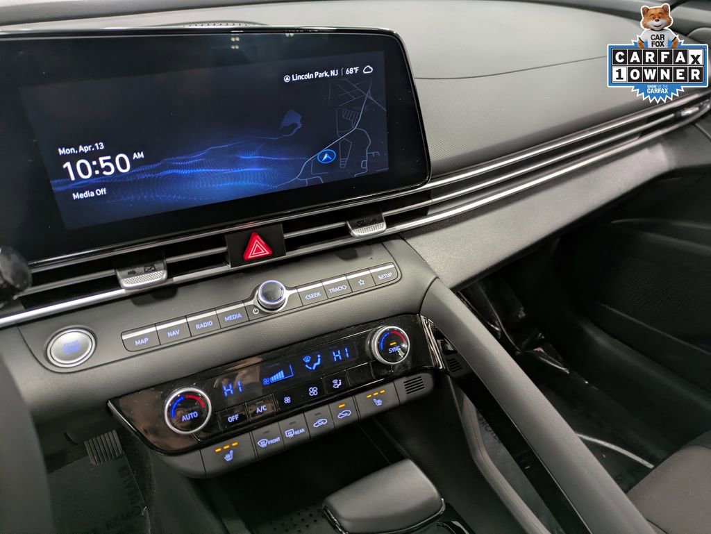 Used 2023 Hyundai Elantra SEL w/ Convenience Package image 11