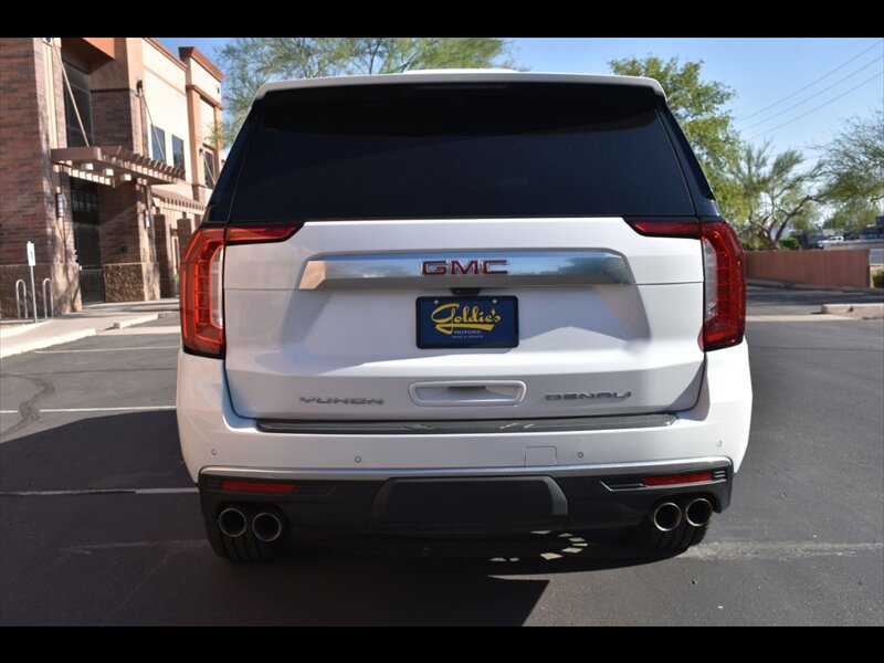 Used 2024 GMC Yukon Denali w/ Denali Reserve Package AWD/4WD image 9