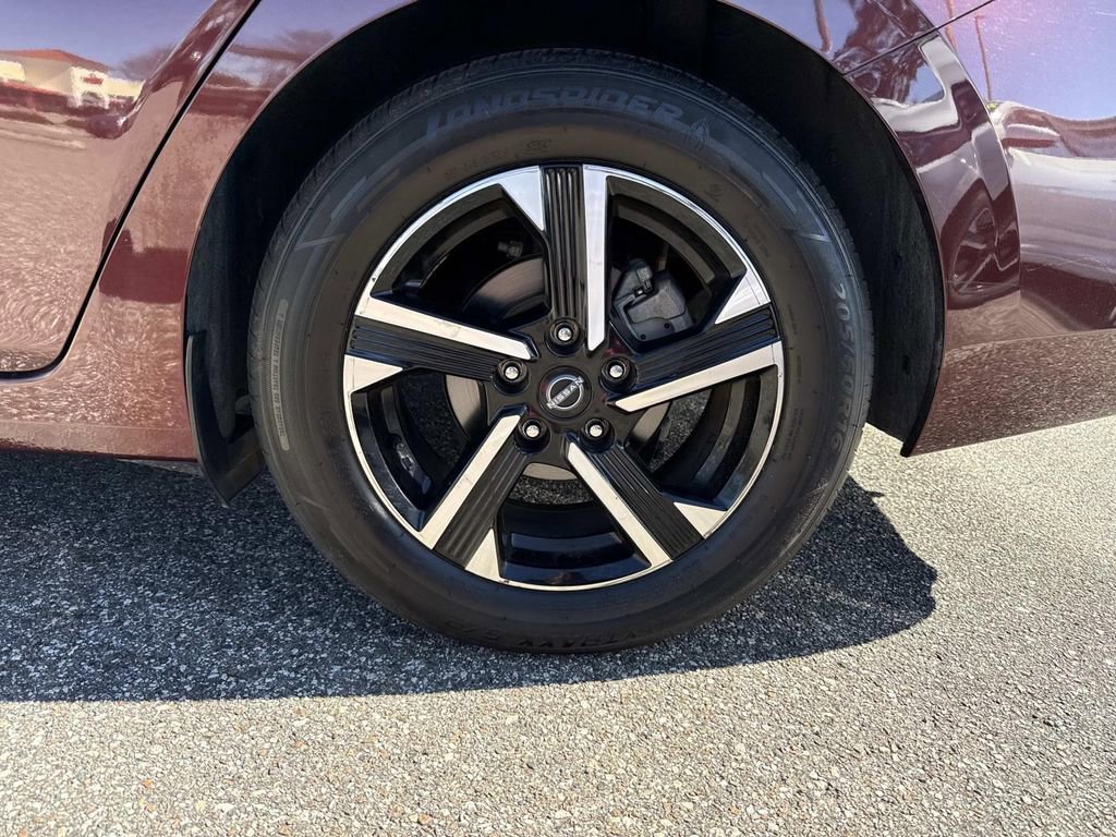 Used 2024 Nissan Sentra SV image 11