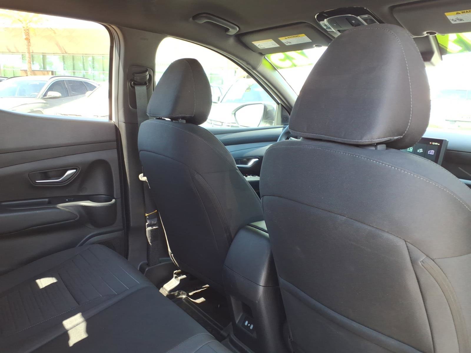 Certified 2025 Hyundai Santa Cruz SE image 13