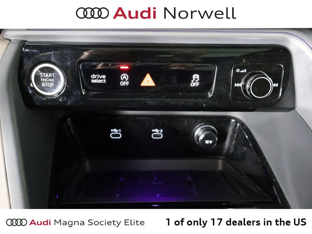 Certified 2025 Audi Q5 Premium Plus w/ Premium Plus AWD/4WD image 6