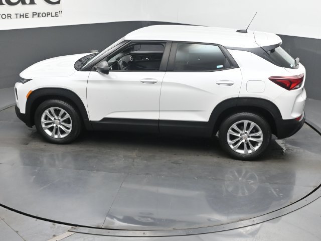 Used 2021 Chevrolet TrailBlazer LS FWD image 48