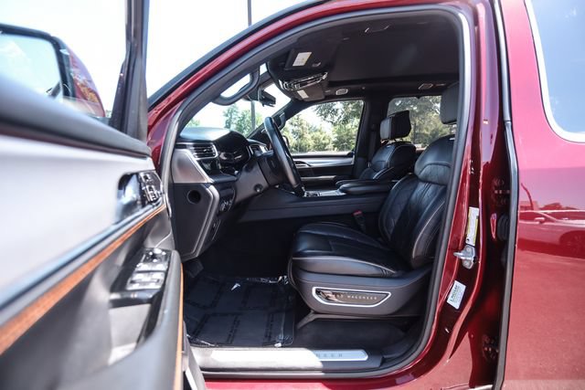 Used 2022 Jeep Grand Wagoneer Series III w/ Flexible Seating Group AWD/4WD image 76