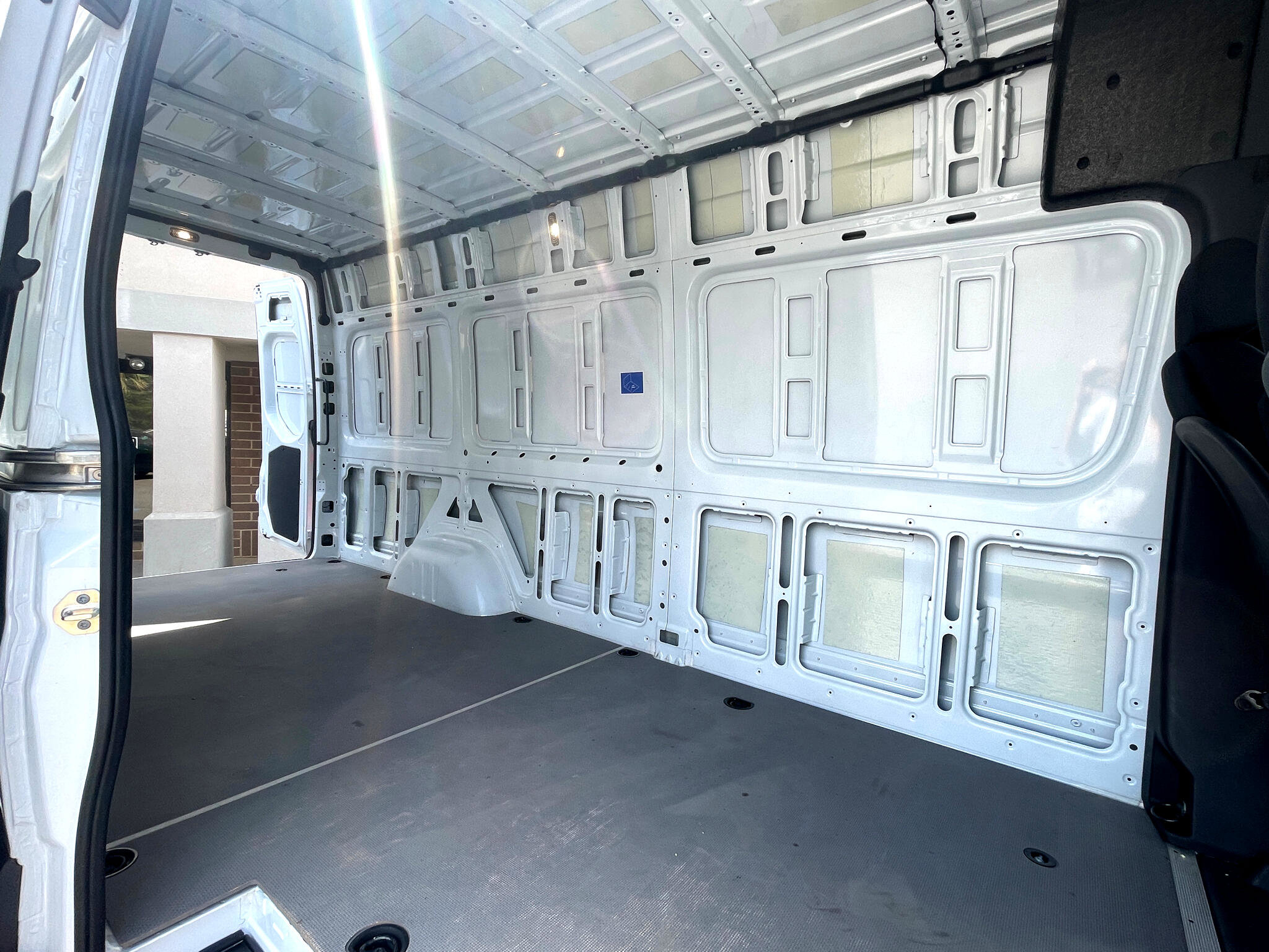 Used 2023 Mercedes-Benz Sprinter 2500 image 23