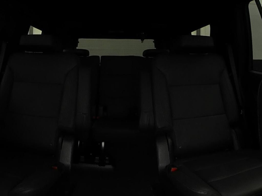 Certified 2023 Chevrolet Tahoe Z71 w/ Luxury Package AWD/4WD image 10
