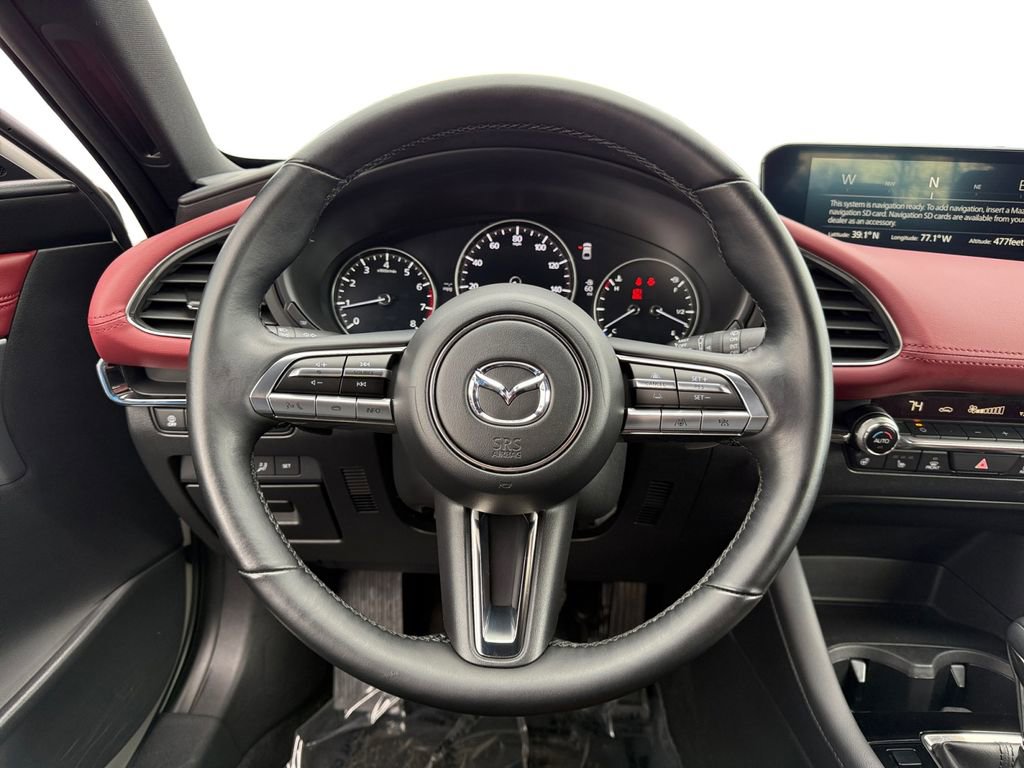 Used 2023 MAZDA MAZDA3 Hatchback w/Premium Plus Pkg image 12