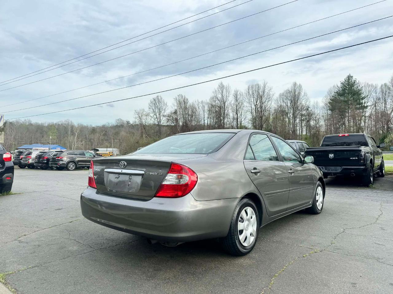 Used 2002 Toyota Camry LE FWD image 5