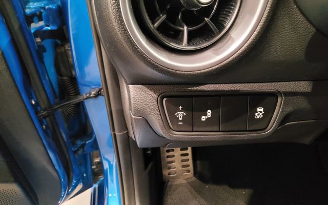 Used 2023 Kia Forte GT-Line w/ GT-Line Technology Package FWD image 21
