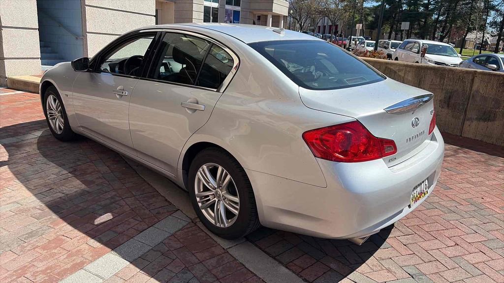 Used 2015 INFINITI Q40 AWD w/ Navigation Package image 5