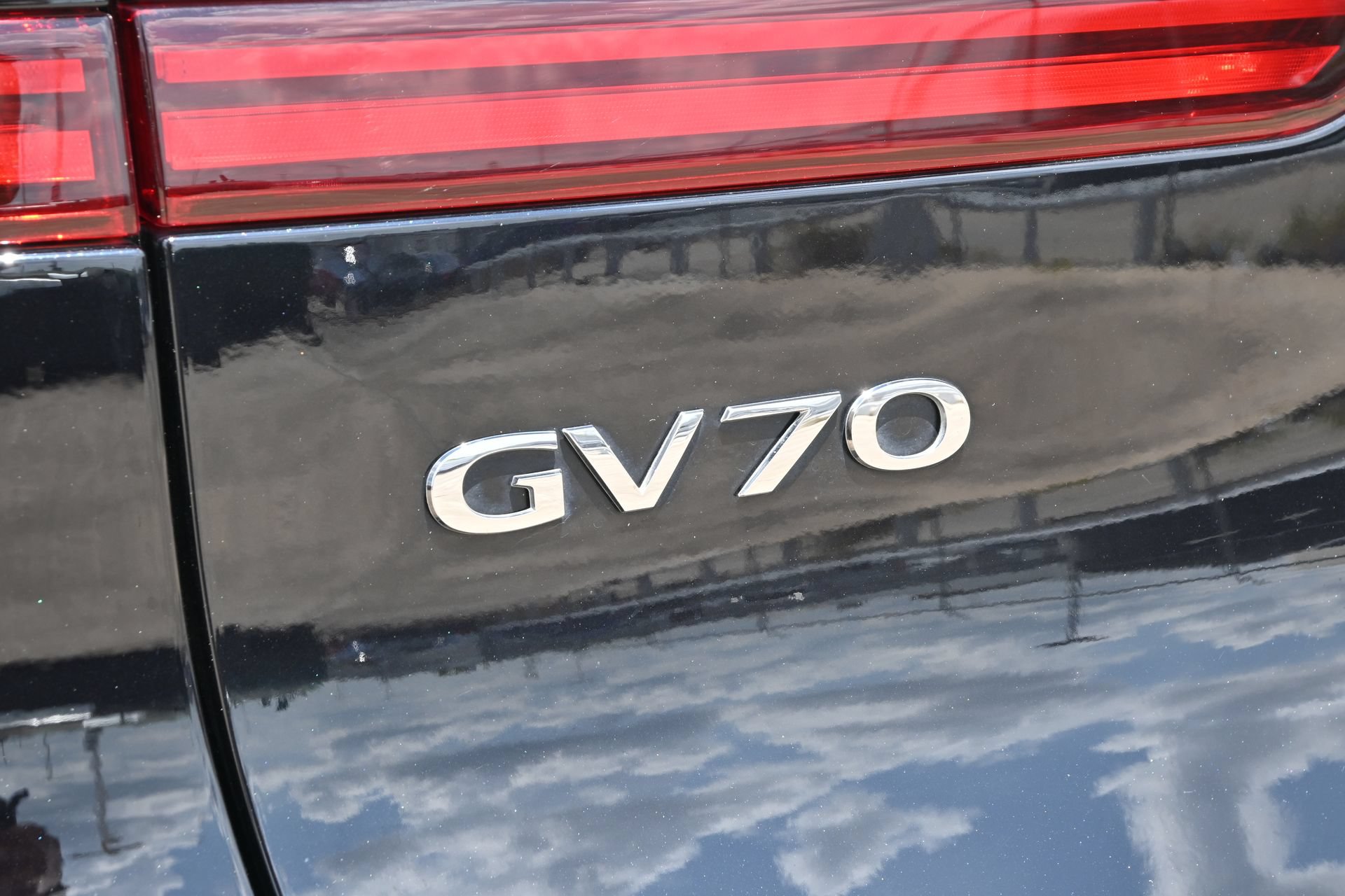 Used 2024 Genesis GV70 2.5T w/ Select Package AWD/4WD image 22