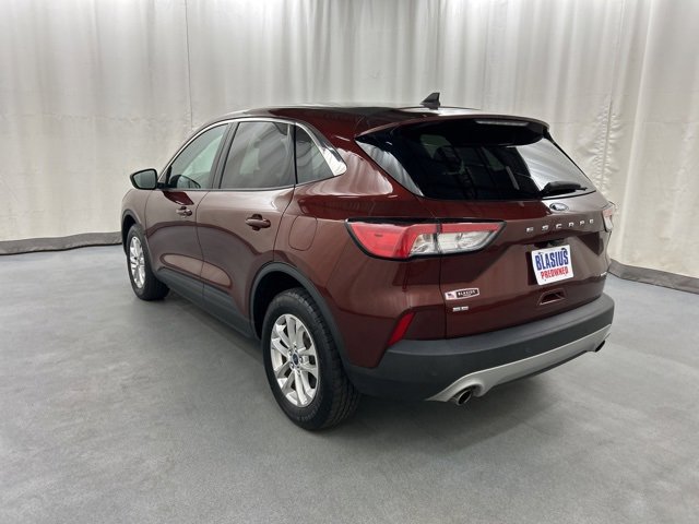 Used 2021 Ford Escape SE image 4