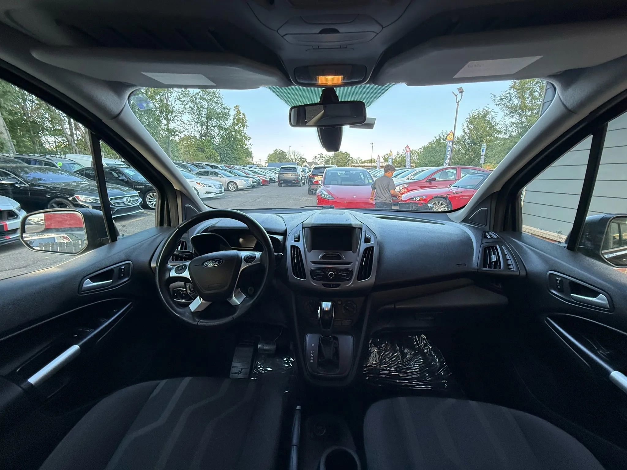 Used 2018 Ford Transit Connect XLT image 25